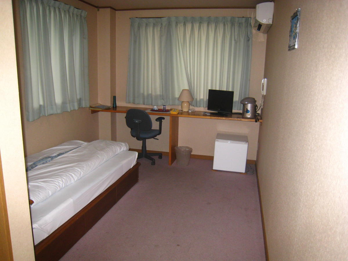 Business Hotel Ojiro Sizuoka Szoba fotó